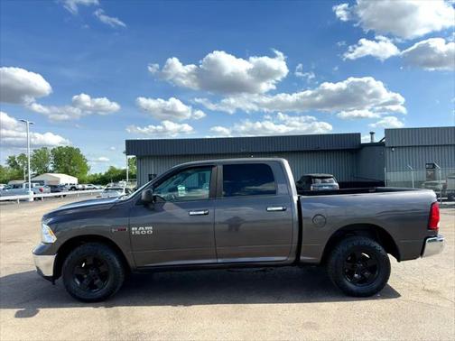2015 RAM 1500 SLT