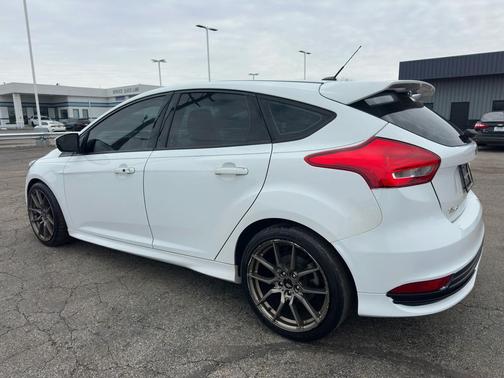 2018 Ford Focus ST 