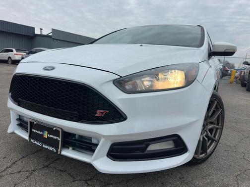 2018 Ford Focus ST 