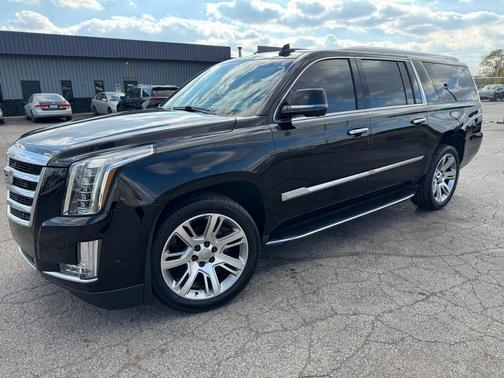 2018 Cadillac Escalade ESV Luxury