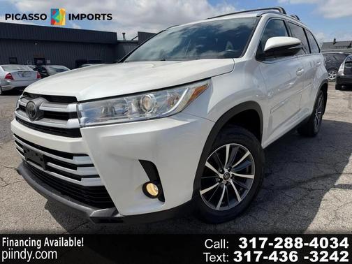 Pearl White 2019 Toyota Highlander XLE