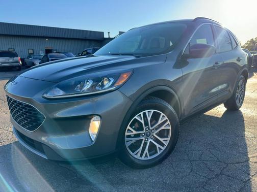 2021 Ford Escape SEL