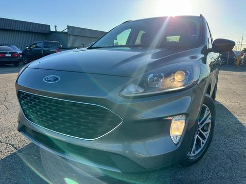 2021 Ford Escape SEL