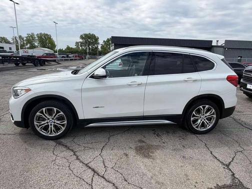 White 2017 BMW X1 sDrive28i