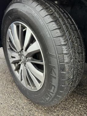 2018 Nissan Pathfinder SV