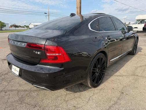 Onyx Black Metallic 2017 Volvo S90 T6 Inscription