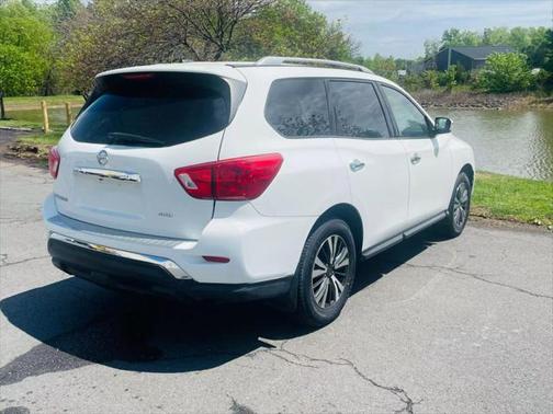 2018 Nissan Pathfinder S
