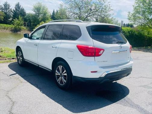 2018 Nissan Pathfinder S