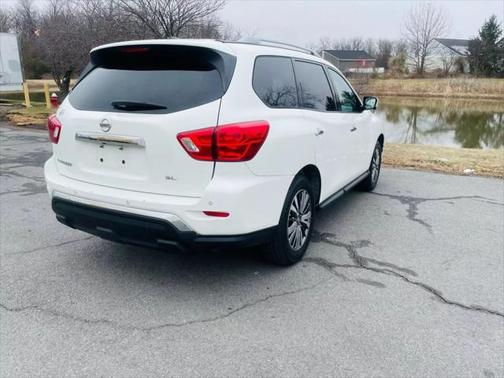 2018 Nissan Pathfinder SL