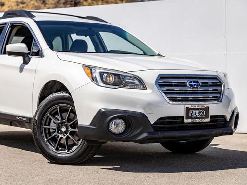 Crystal White Pearl 2017 Subaru Outback 2.5i Premium