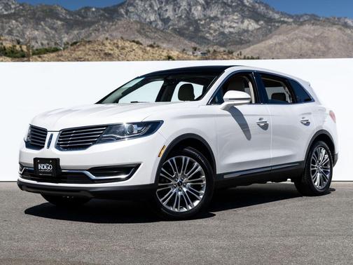 White Platinum Metallic Tri-Coat 2018 Lincoln MKX Reserve