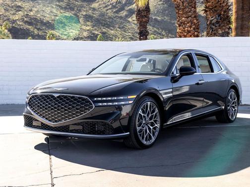 Vik Black 2026 Genesis G90 e-SC