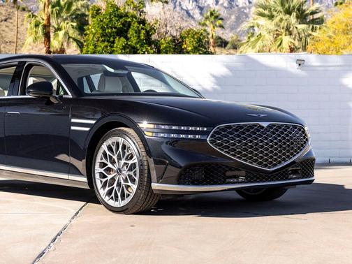 Vik Black 2026 Genesis G90 e-SC
