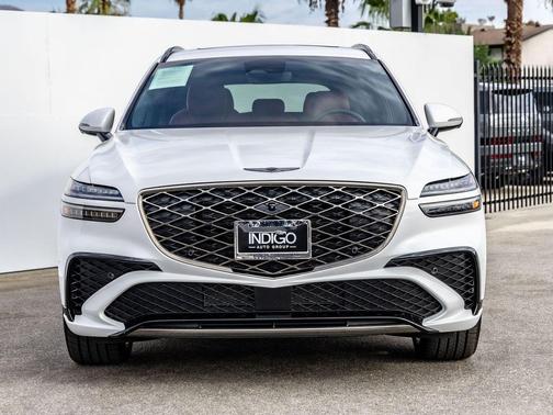 Uyuni White 2026 Genesis GV70 3.5T Sport Prestige
