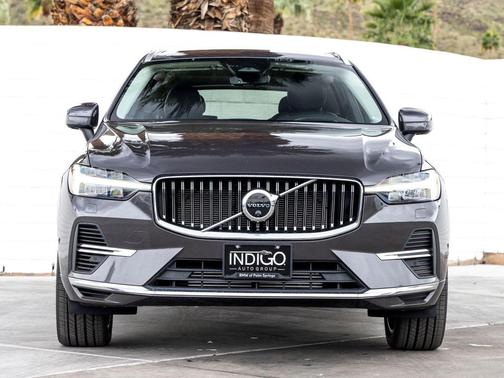 2022 Volvo XC60 Recharge Plug-In Hybrid T8 Inscription
