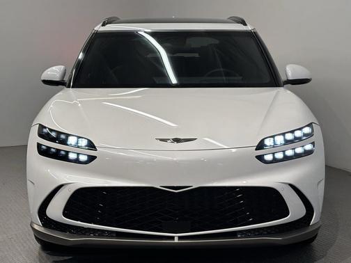 2025 Genesis GV60 Standard RWD