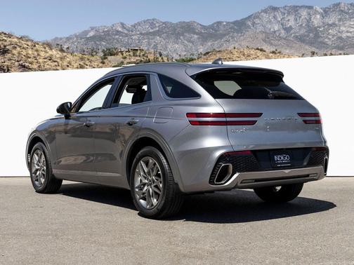 Savile Silver 2024 Genesis GV70 2.5T AWD