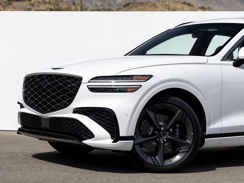 Uyuni White 2026 Genesis GV70 3.5T Sport Prestige