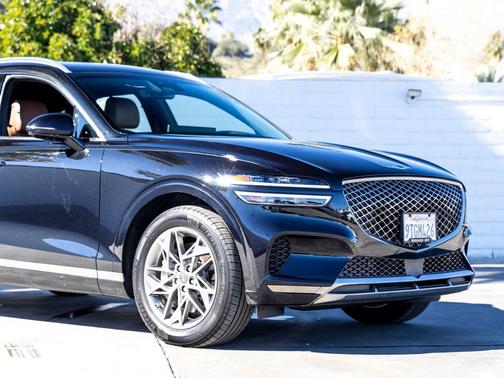 Vik Black 2025 Genesis GV70 2.5T AWD