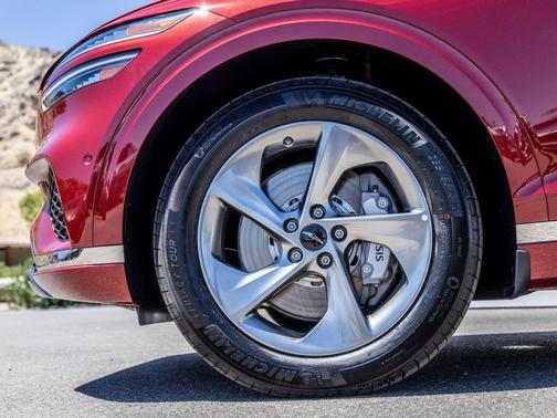 Mauna Red 2026 Genesis GV70 2.5T Advanced