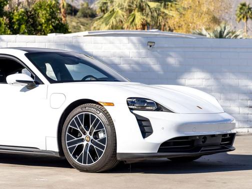 2023 Porsche Taycan GTS