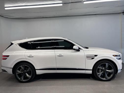 2025 Genesis GV80 2.5T