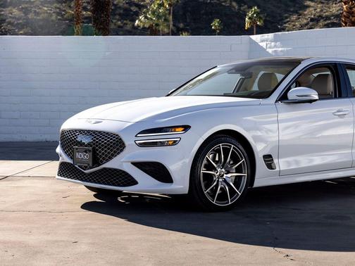 2026 Genesis G70 2.5T RWD Prestige
