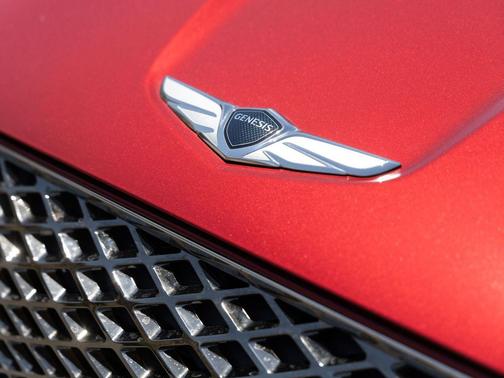 Mauna Red 2024 Genesis GV70 2.5T AWD