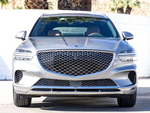 Savile Silver 2023 Genesis GV70 2.5T AWD