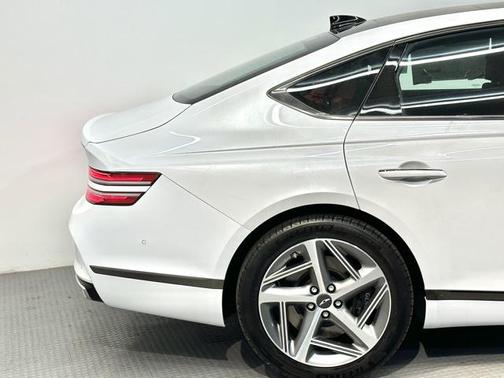2024 Genesis G80 2.5T AWD