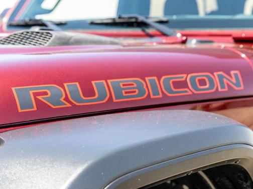 Snazzberry Pearlcoat 2021 Jeep Wrangler Rubicon