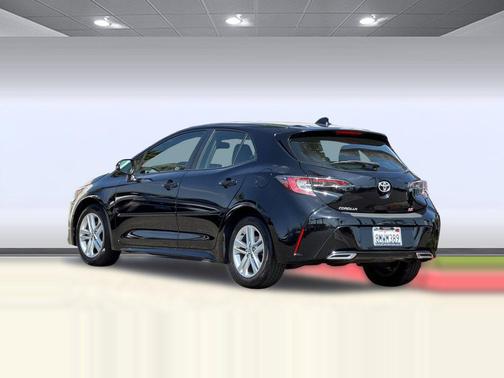Midnight Black Metallic 2019 Toyota Corolla SE