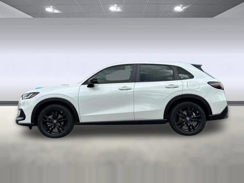 Platinum White Pearl 2027 Honda HR-V Sport