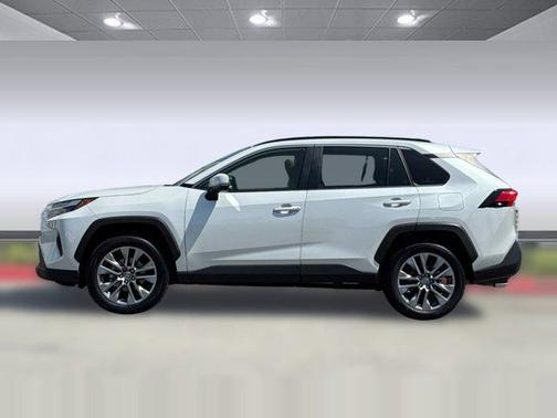Wind Chill Pearl 2024 Toyota RAV4 XLE Premium
