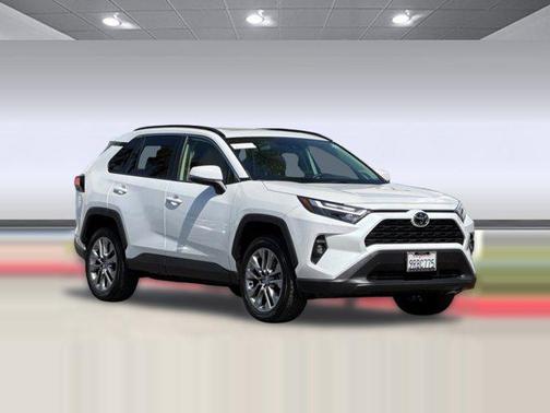 Wind Chill Pearl 2024 Toyota RAV4 XLE Premium