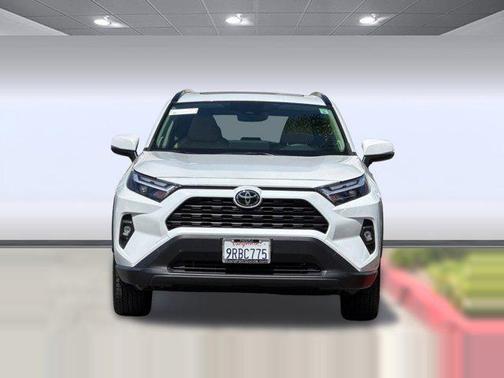 Wind Chill Pearl 2024 Toyota RAV4 XLE Premium