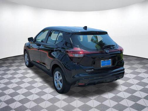 2022 Nissan Kicks S