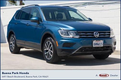 Photo 1 of 45 of 2019 Volkswagen Tiguan 2.0T SE