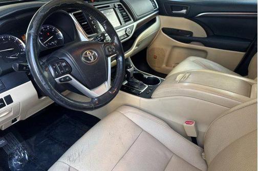 2014 Toyota Highlander Limited Platinum