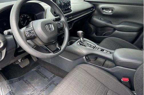 Modern Steel Metallic 2025 Honda HR-V LX