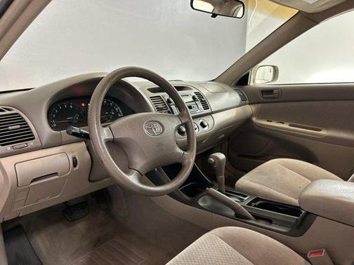 2003 Toyota Camry LE V6