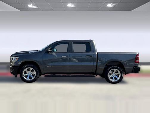 Granite Crystal Metallic Clearcoat 2020 RAM 1500 Big Horn/Lone Star