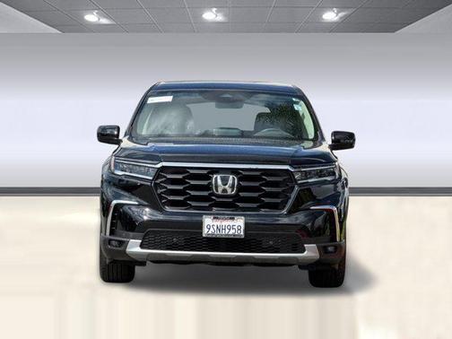 Crystal Black Pearl 2025 Honda Pilot EX-L
