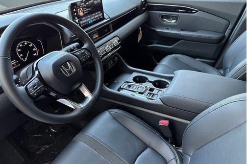 2025 Honda Pilot Touring 8-Passenger