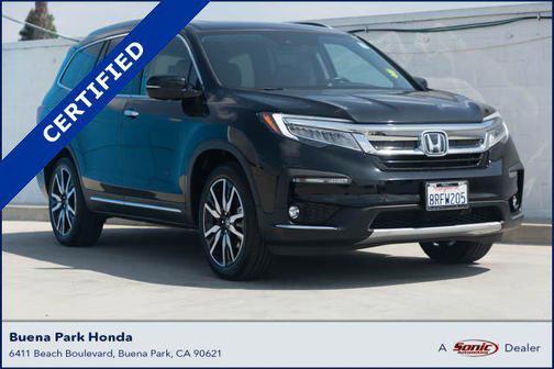 Crystal Black Pearl 2020 Honda Pilot Touring 8-Passenger