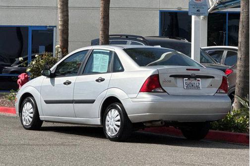 2004 Ford Focus LX