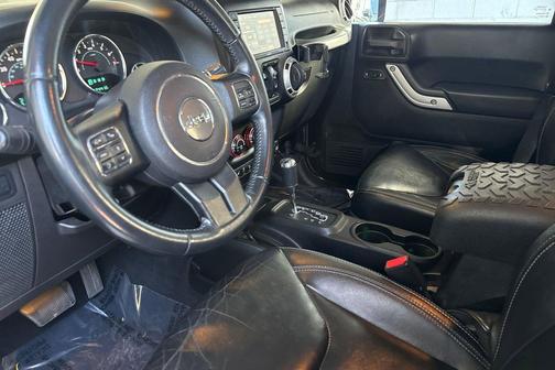 Black Clearcoat 2014 Jeep Wrangler Unlimited Rubicon