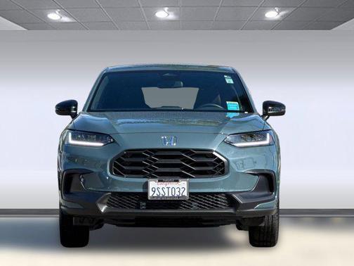2025 Honda HR-V 2WD Sport