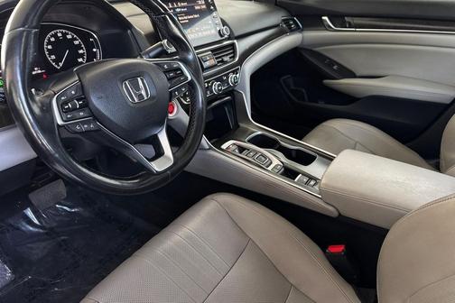 Modern Steel Metallic 2018 Honda Accord Touring 2.0T