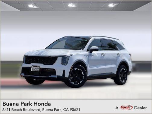 Glacial White Pearl 2025 Kia Sorento S